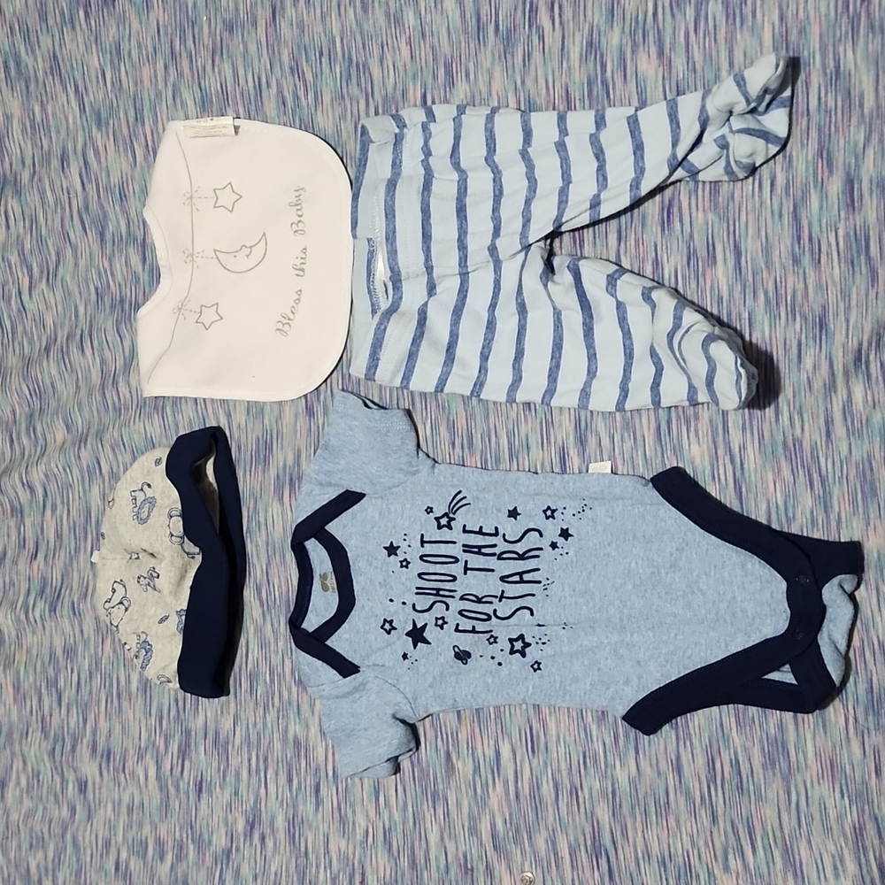 Newborn baby outfit